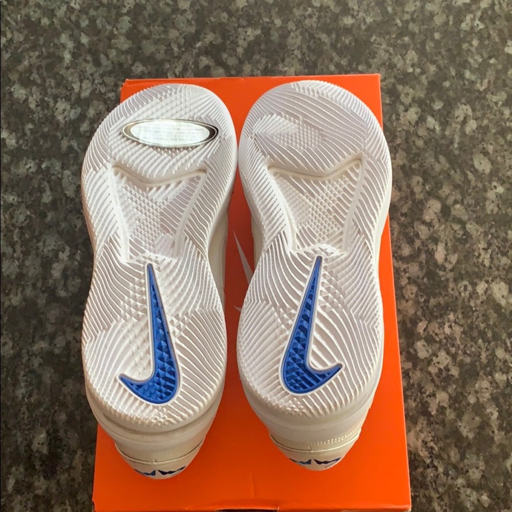 Nike Court Air Max Vapor Wing Premium Tennis Shoes - Picture 5 of 5
